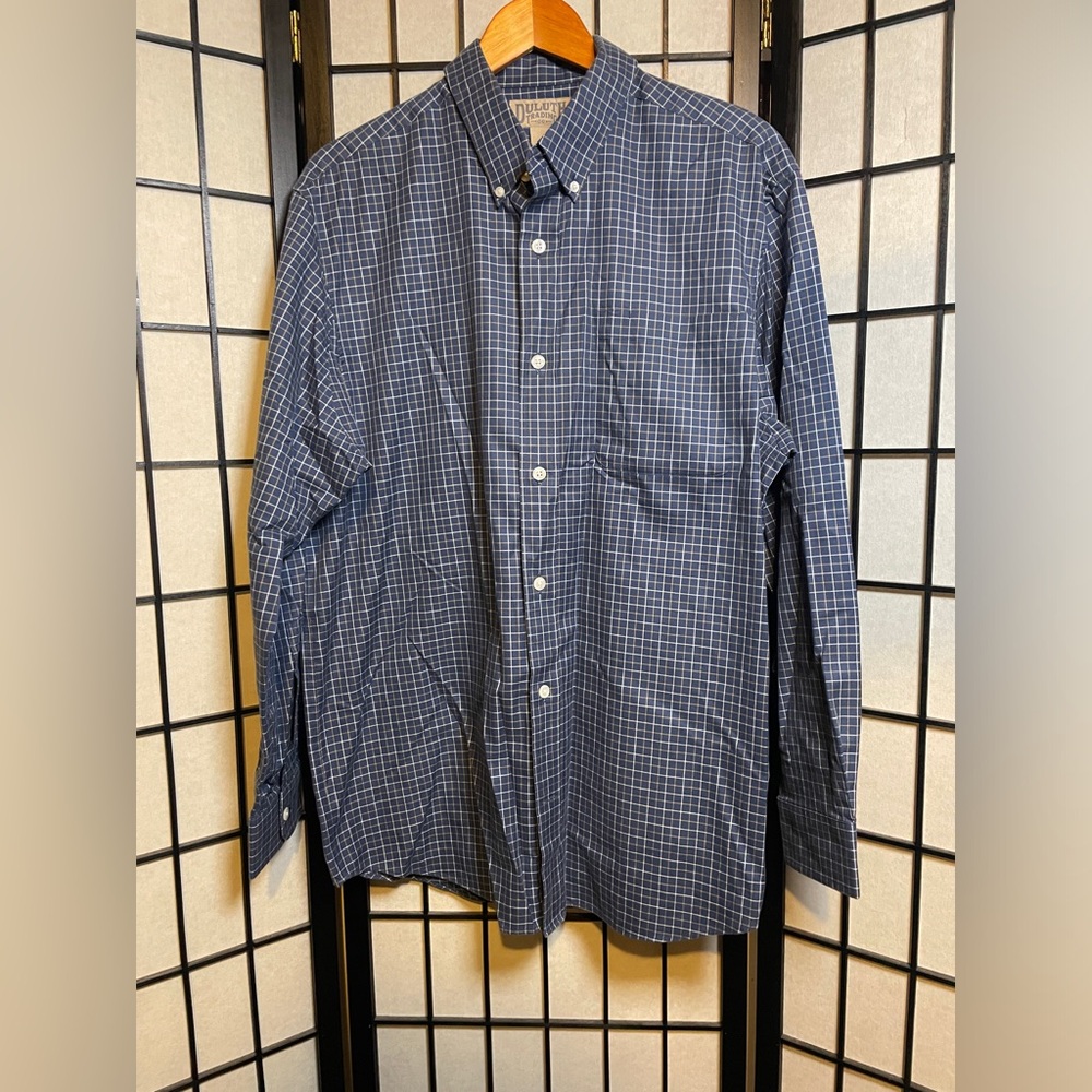 Duluth Trading Co Plaid Dress Shirt Mens L Blue White Check Button Down Preppy